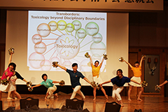 懇親会余興:筑波大学ダンス部