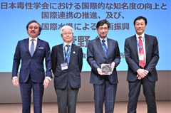 佐藤哲男賞(国際貢献賞): 菅野純先生